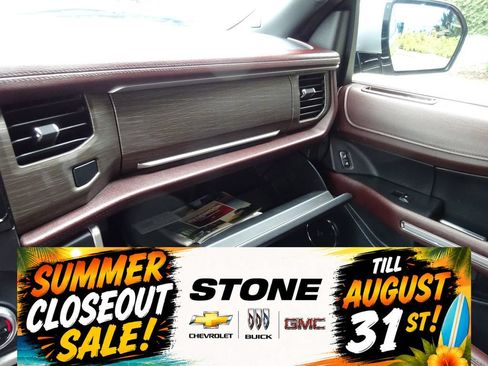 Used 2022 Ford Expedition Limited AWD/4WD image 29