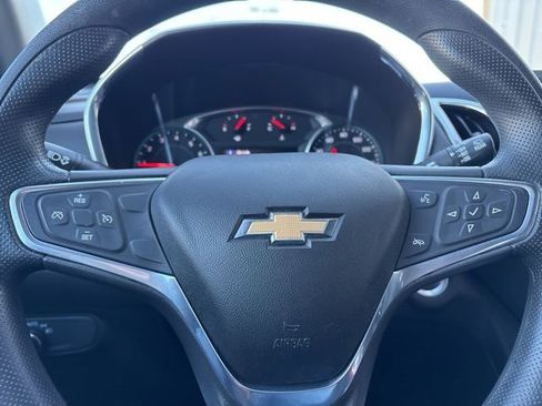 Used 2019 Chevrolet Equinox LT image 14