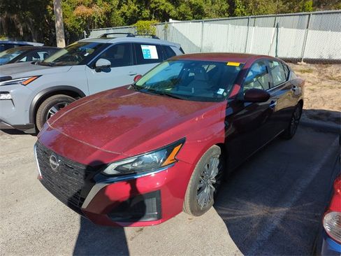 Certified 2023 Nissan Altima 2.5 SV image 5