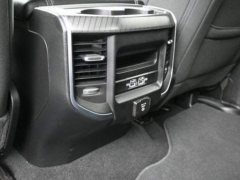Used 2025 RAM 1500 Big Horn AWD/4WD image 27
