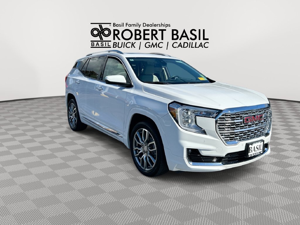 Used 2022 GMC Terrain Denali AWD/4WD image 2