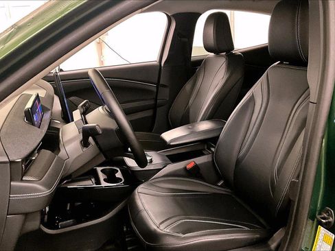 Used 2024 Ford Mustang Mach-E Premium image 24