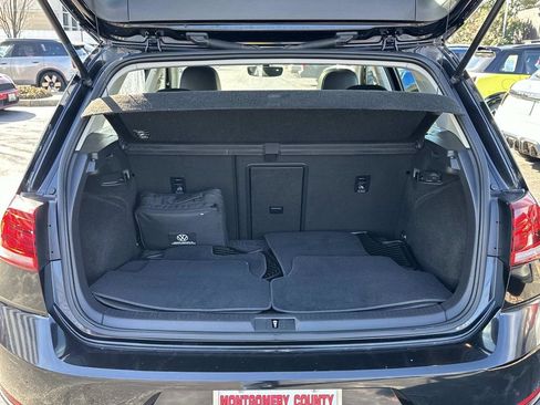 Used 2021 Volkswagen Golf 4-Door image 27