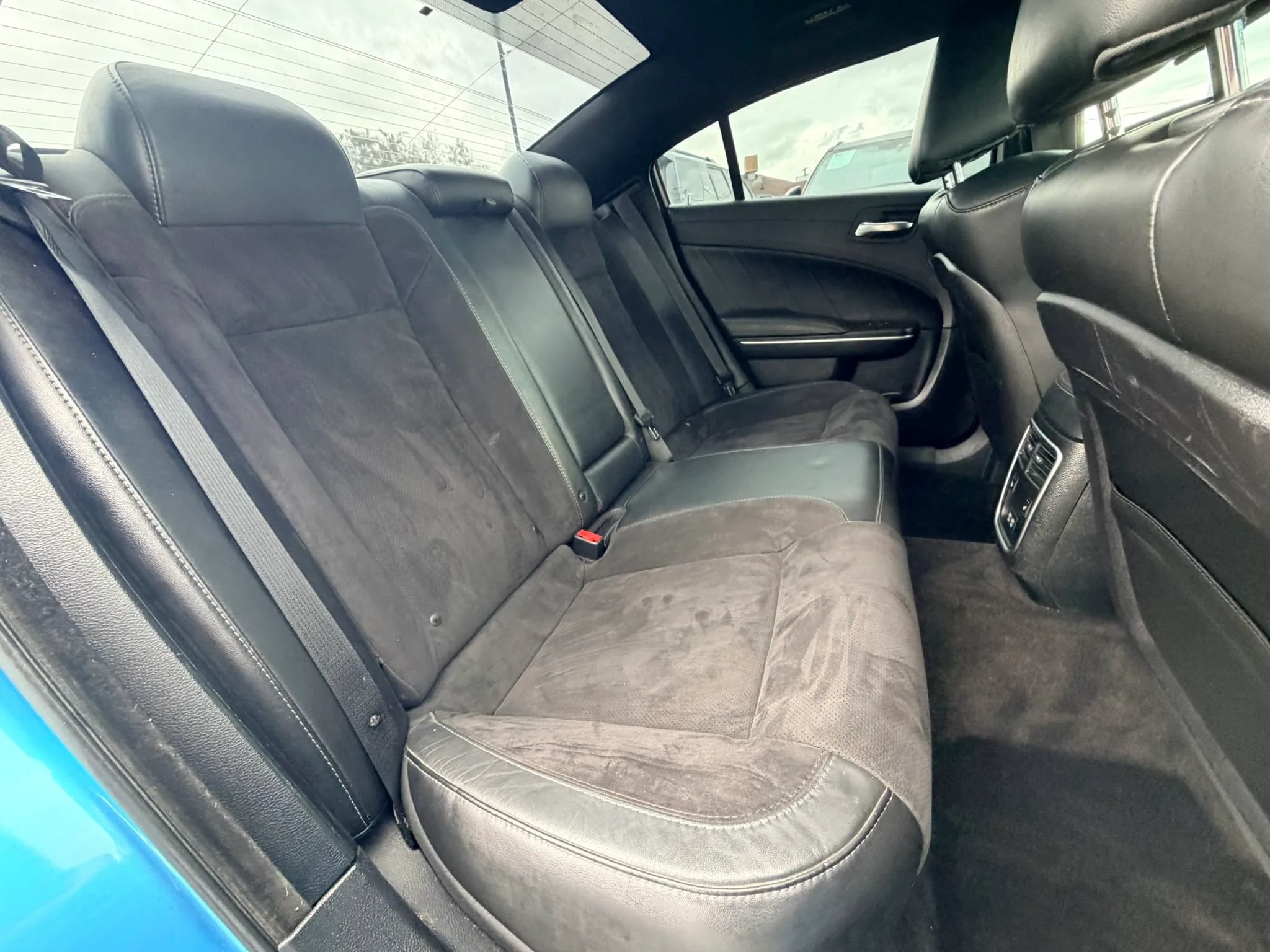 Used 2019 Dodge Charger Scat Pack w/ Dynamics Package RWD image 24