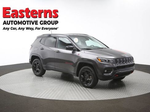 Used 2023 Jeep Compass Trailhawk AWD/4WD image 47