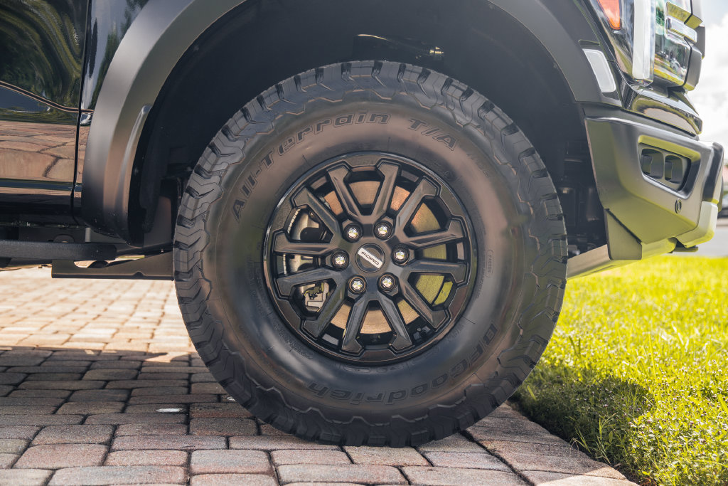 Used 2026 Ford F150 Raptor AWD/4WD image 14