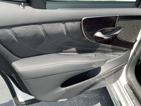 Certified 2023 Lexus LS 500 AWD w/ Luxury Package image 22