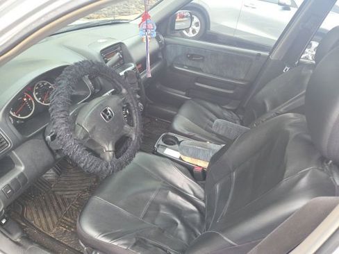 Used 2004 Honda CR-V LX image 4