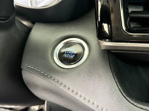 Certified 2020 Toyota Highlander XLE image 35