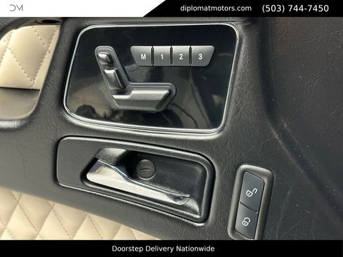 Used 2016 Mercedes-Benz G 65 AMG 4MATIC image 32