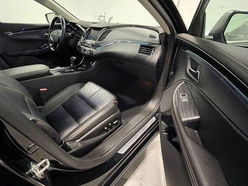 Used 2016 Chevrolet Impala LTZ w/ Enhanced Convenience Package image 26