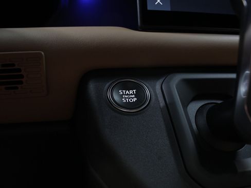 Used 2025 Land Rover Defender 110 V8 image 72