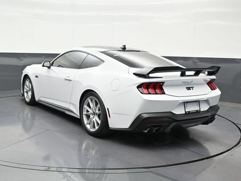 Used 2025 Ford Mustang GT RWD image 3