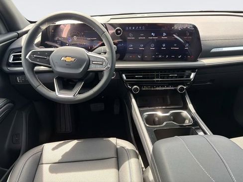 New 2026 Chevrolet Traverse LT w/ Driver Confidence Package FWD image 15