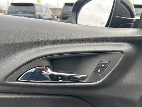 New 2026 Chevrolet Trax RS w/ Sunroof Package image 12