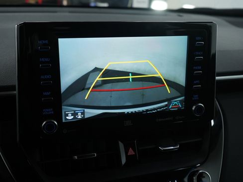 Used 2022 Toyota Corolla Cross XLE image 22