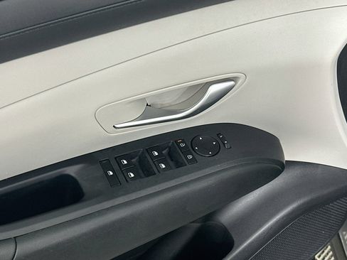 Used 2025 Hyundai Tucson SEL FWD image 15