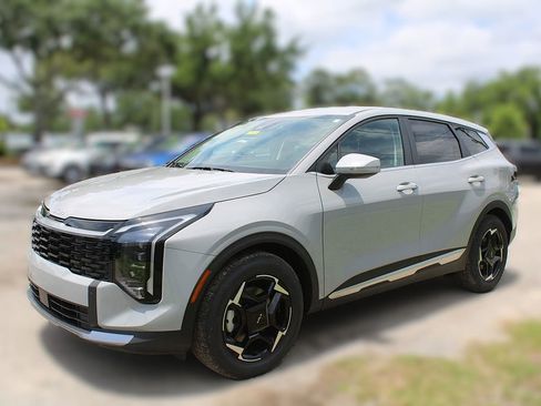 New 2026 Kia Sportage EX FWD image 15