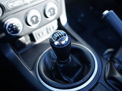 Used 2012 MAZDA MX-5 Miata Grand Touring w/ Premium Pkg image 21