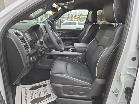 Used 2025 RAM 2500 Laramie image 14