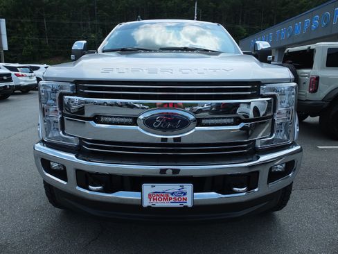 Used 2019 Ford F250 Lariat w/ Chrome Package AWD/4WD image 8