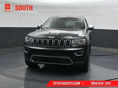 Used 2018 Jeep Grand Cherokee Limited AWD/4WD image 5