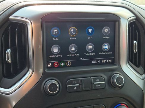 Used 2022 Chevrolet Silverado 1500 LT AWD/4WD image 30
