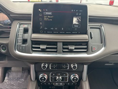 Used 2023 GMC Yukon XL SLT w/ SLT Luxury Package AWD/4WD image 29