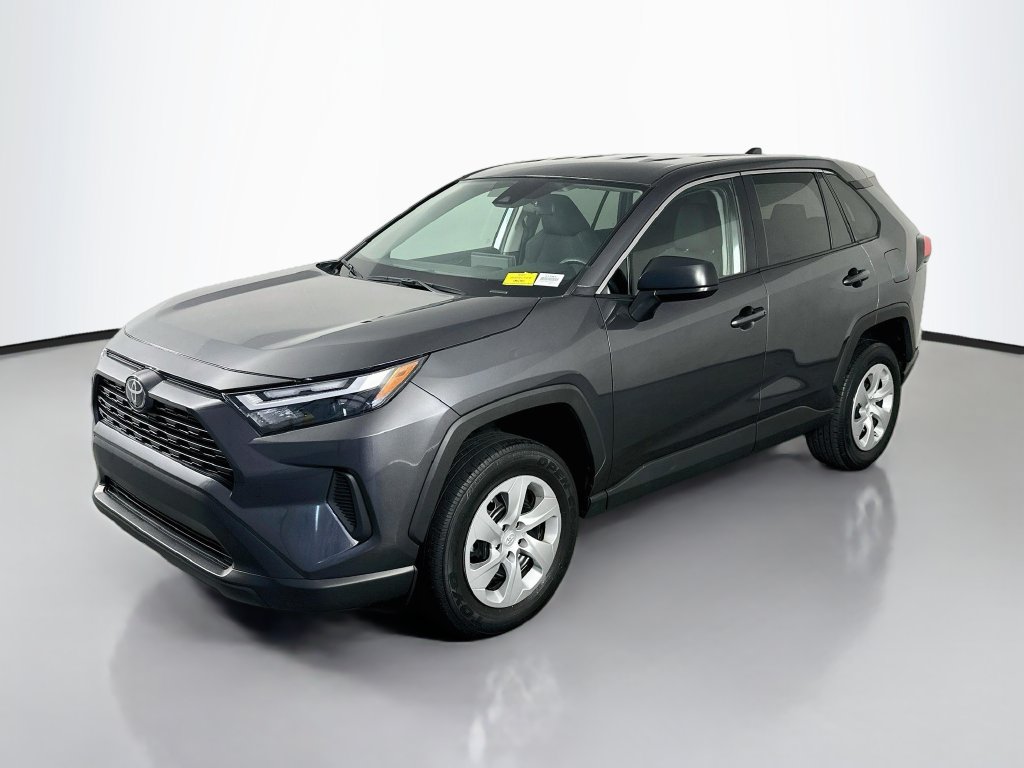 Used 2025 Toyota RAV4 LE FWD image 3