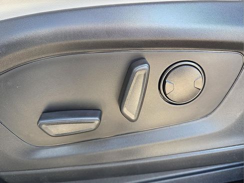 New 2026 Ford Explorer Active w/ Active Comfort Package image 17