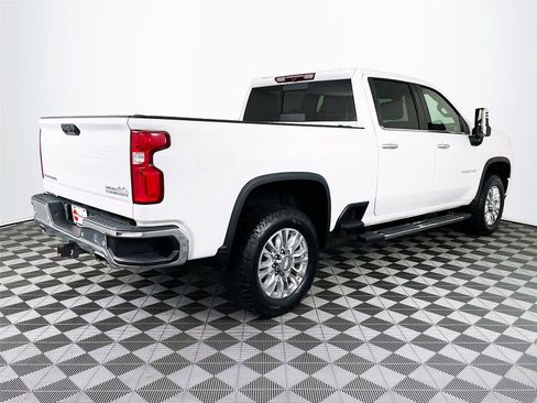 Used 2020 Chevrolet Silverado 2500 High Country w/ Safety Package II image 9