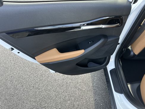 Used 2024 Kia Seltos SX w/ SX Sunroof Package image 23