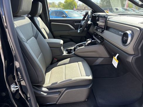 New 2026 Chevrolet Colorado ZR2 w/ Technology Package AWD/4WD image 28