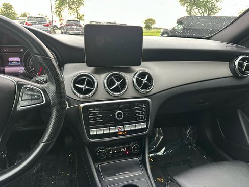 Used 2020 Mercedes-Benz GLA 250 4MATIC image 11