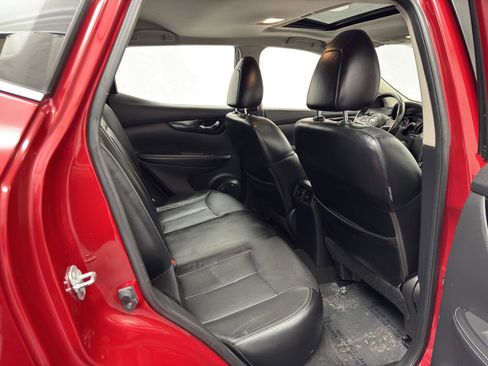 Used 2018 Nissan Rogue Sport SL w/ SL Premium Package image 31