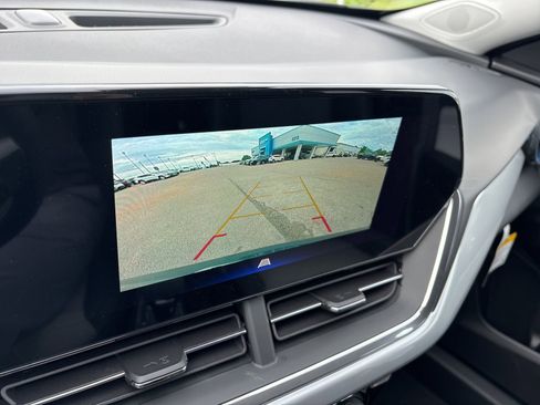 New 2026 Chevrolet Trax LT w/ Driver Confidence Package FWD image 21