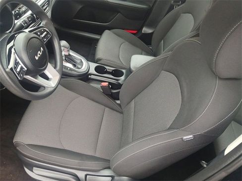 Certified 2024 Kia Forte LXS w/ LXS Technology Package image 11