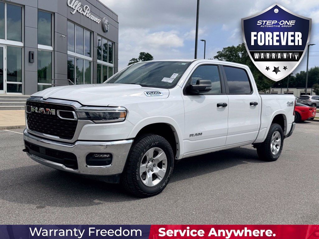 Used 2025 RAM 1500 Big Horn AWD/4WD image 2