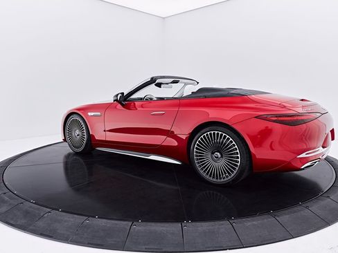 Used 2026 Mercedes-Benz Maybach SL 680 image 31