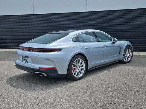 Certified 2025 Porsche Panamera 4 AWD/4WD image 9