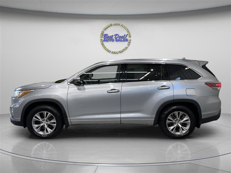 Used 2015 Toyota Highlander XLE AWD/4WD image 3