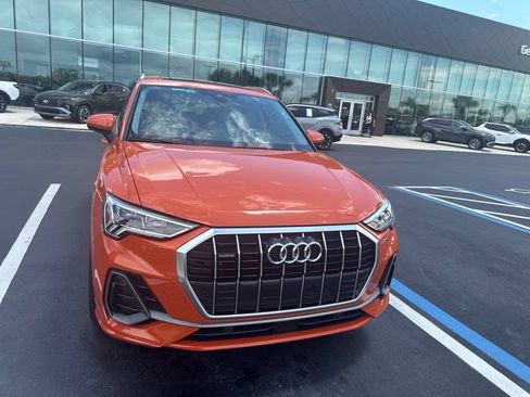Used 2021 Audi Q3 2.0T Premium Plus w/ Premium Plus Package AWD/4WD image 2