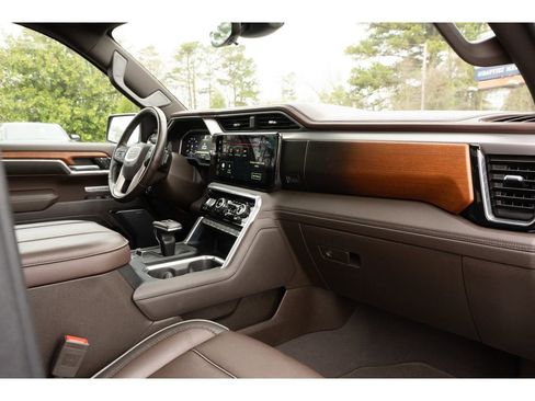 Used 2023 GMC Sierra 1500 Denali w/ Denali Reserve Package image 17