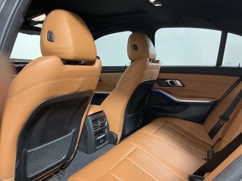 Used 2021 BMW 330i Sedan w/ M Sport Package image 25