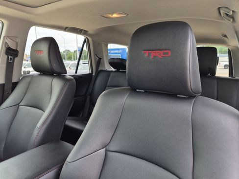 Used 2022 Toyota 4Runner TRD Off-Road Premium w/ Moonroof Package AWD/4WD image 14