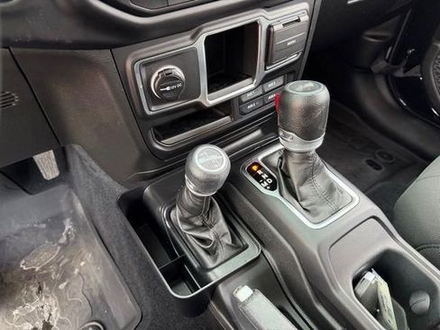 Used 2023 Jeep Wrangler Sport image 30