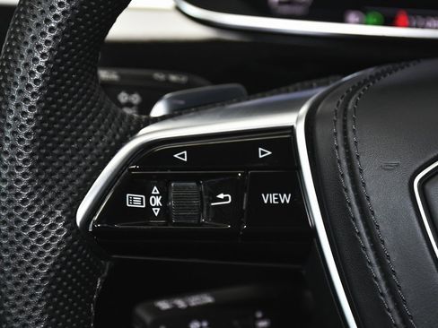 Used 2023 Audi S8 w/ S8 Comfort Plus Package image 46