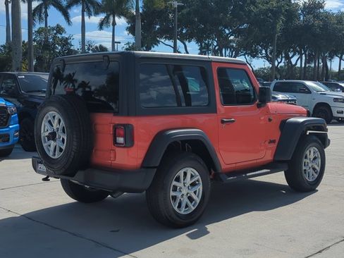 Used 2023 Jeep Wrangler Sport S image 5