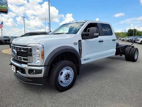 New 2025 Ford F450 XL w/ XL Chrome Package image 3