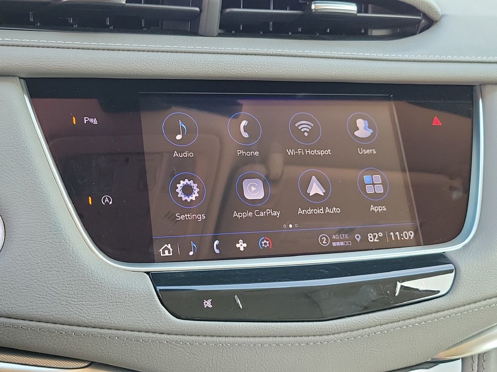 Used 2022 Cadillac XT5 Premium Luxury w/ LPO, Floor Liner Package FWD image 28